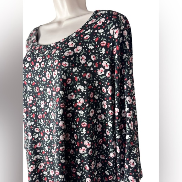 J.Jill Wearever Collection Floral Scoop-Neck Black Tunic Medium - Picture 4 of 12